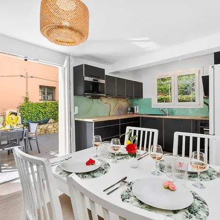 Bel Maison Avec Terrasse 5 Pers Parking & Clim 罗克布吕讷-卡普马丹